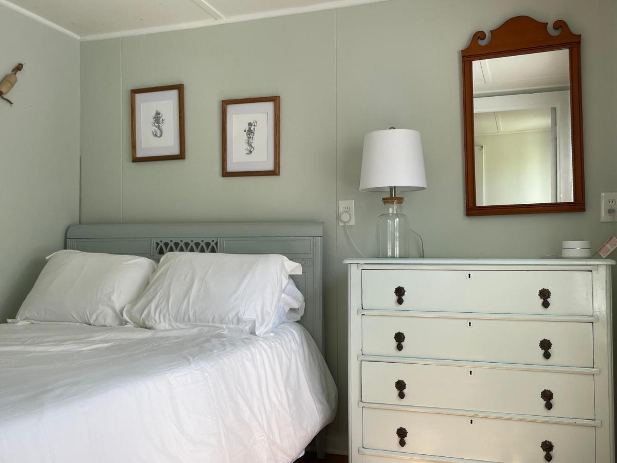 Drop Anchor Cottages And Lake House Geneva-on-the-Lake Exteriér fotografie